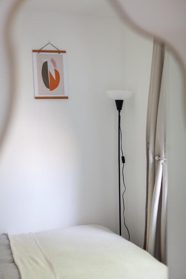 Arte - 3-bedroom Bright House London, Haggerston, Garden, Parking, 8 Min Walk To Haggerston Station, Weekly Or Monthly Stays, Serviced - 7 Guests Londra